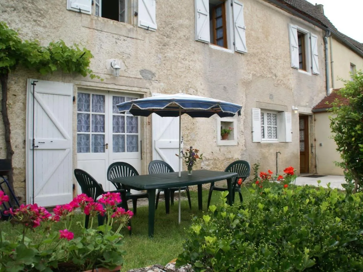 Beautiful Holiday Home Near The Forest Montfaucon