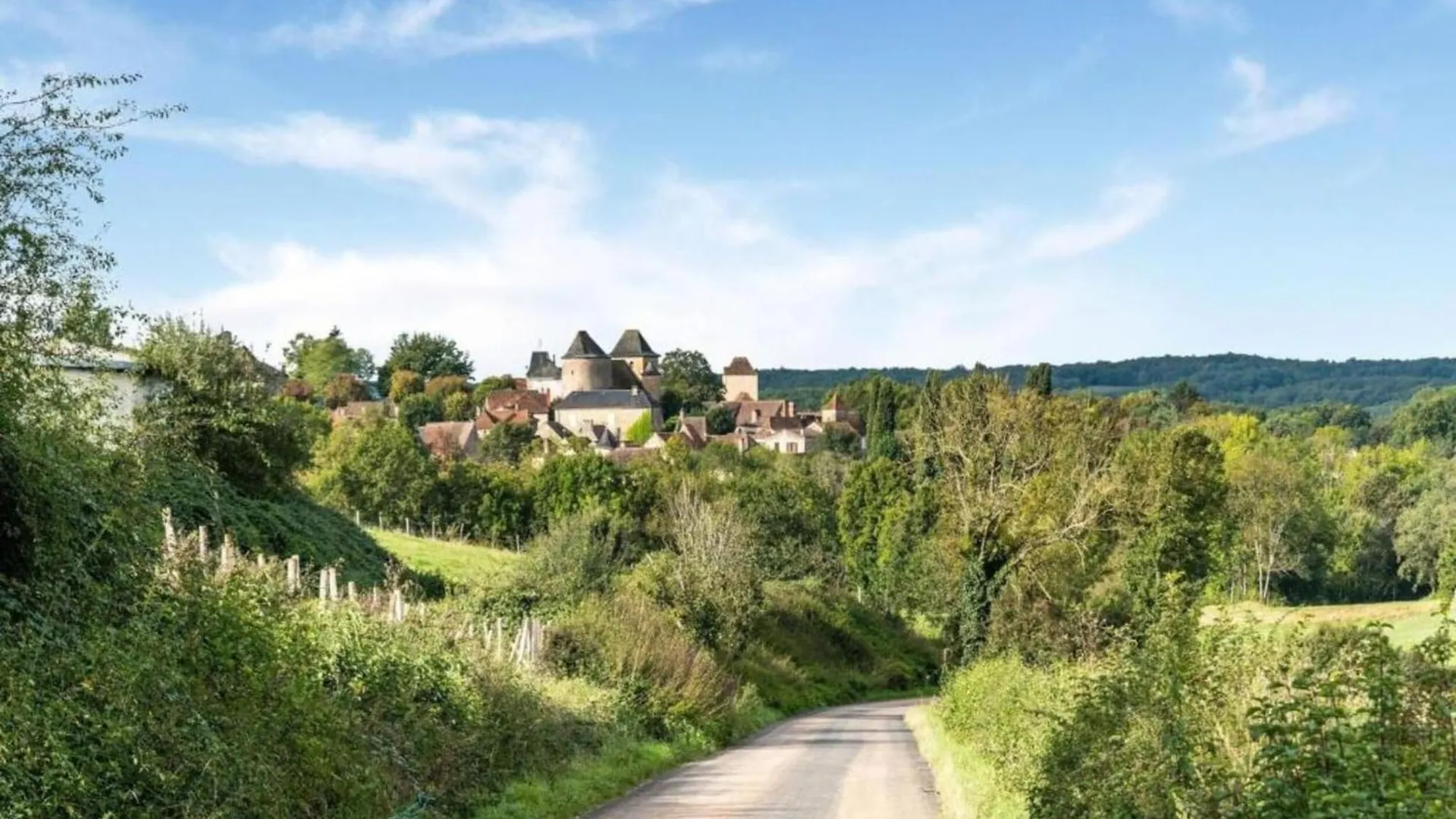 Beautiful Holiday Home Near The Forest Montfaucon  Francja